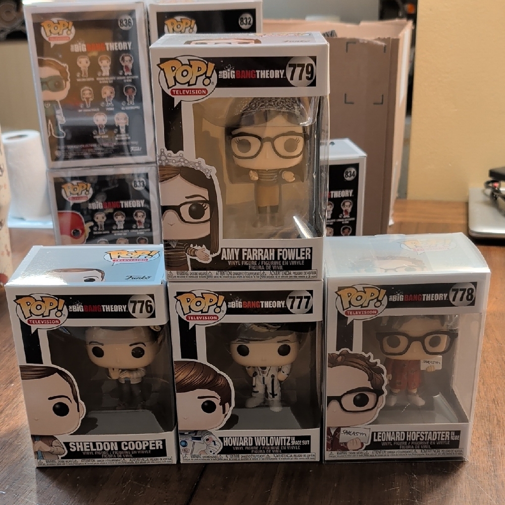 Funko Pop! Big Bang Theory - Leonard, Amy, Sheldon & Howard